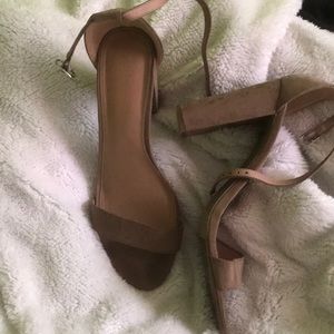 Suede tan colored Heels